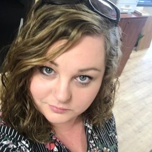 Meet your Posher, Leah